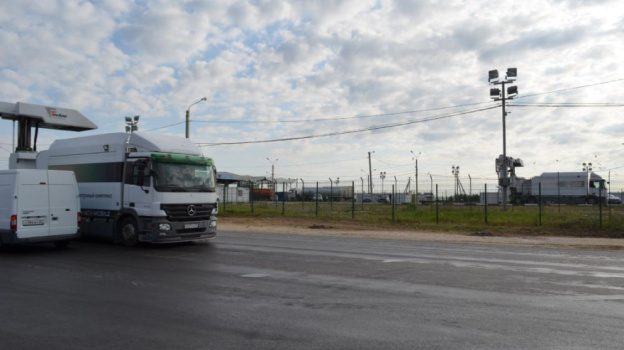Крымская таможня оформила две тысячи тонн гуманитарных грузов за месяц