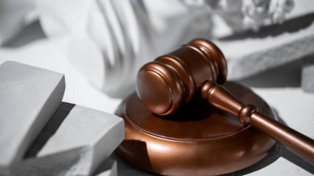 Крымчанин выстрелил в прохожего, который сделал ему замечание: Полиция ищет его