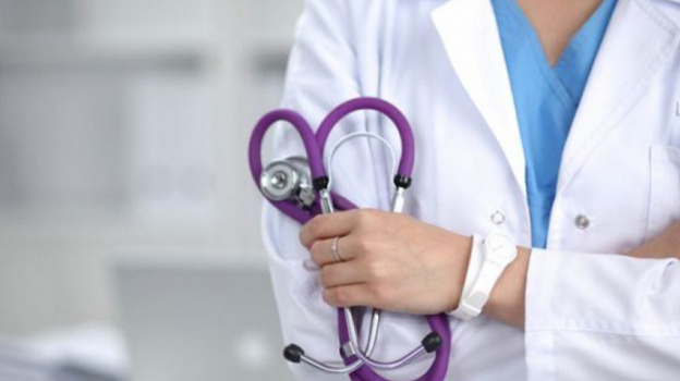 Медики Керчи добились отмены слияния двух больниц