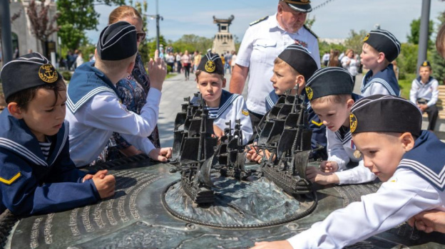 Сергей Аксёнов  поздравил севастопольцев с Днём Города