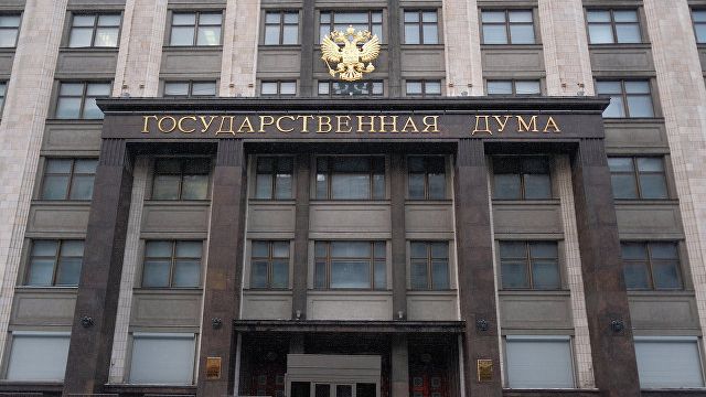В Госдуме утвердили закон о праве крымчан занимать госдолжности с украинским гражданством 