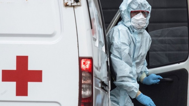 В Севастополе 32 человека заразились коронавирусом, один скончался 