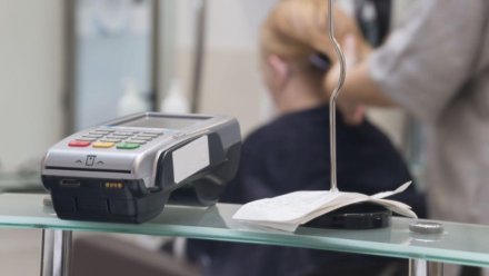 ВТБ узнал, на что чаще тратит деньги молодежь