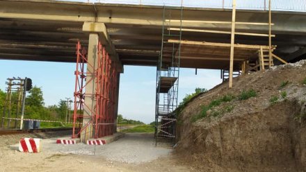 На дороге Нижнегорский − Белогорск идёт ремонт путепровода через железную дорогу