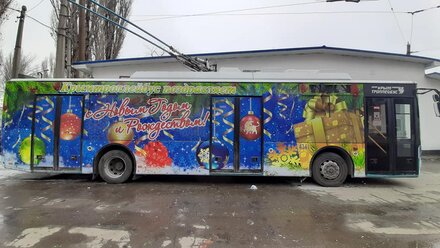В Ялте, Алуште и Симферополе под Новый год украсят троллейбусы