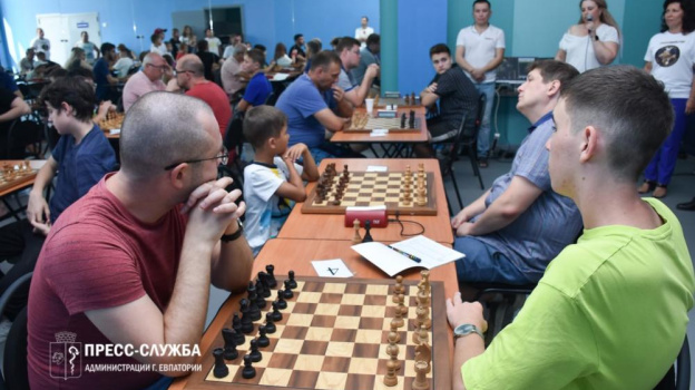 Шахматный фестиваль «Гран-при Черного моря» проходит в Евпатории