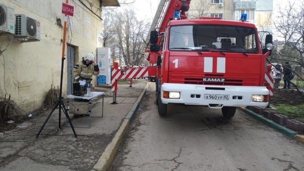 В Симферополе на пожаре эвакуировали четыре человека