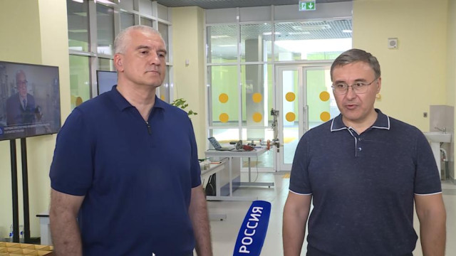 Министр науки и высшего образования России Валерий Фальков отметил большой научный потенциал Крыма