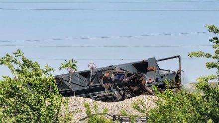 Восемь вагонов сошли с рельсов в Симферопольском районе