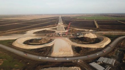 Трасса к Крымскому мосту в Краснодарском крае готова на половину