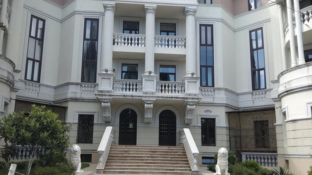 Правоохранители собрали сведения о владеющих недвижимостью в Крыму украинских чиновниках