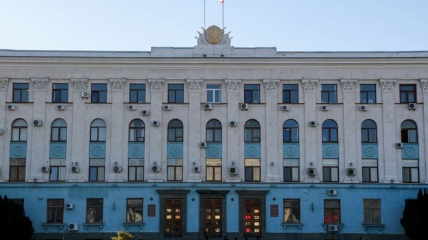 Более 33 миллионов рублей потратят на ремонт фасада Совмина Крыма