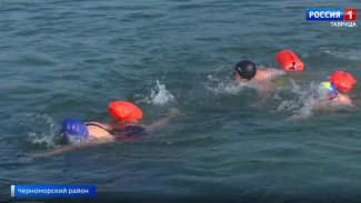 Крымские моржи стали призёрами соревнований по зимнему плаванию в Санкт-Петербурге