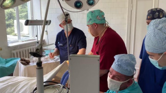 Три операции провёл крымский травматолог в свой день рождения в больнице ДНР