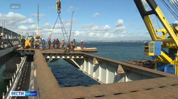 Работы на Крымском мосту идут с опережением графика