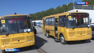 Автопарк образовательных учреждений Крыма пополнился сорока новыми автобусами