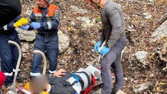 Туриста искали больше суток в горах Ялты