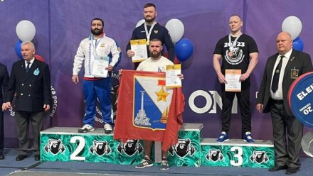 Севастопольские пауэрлифтеры завоевали золото и бронзу на Чемпионате России