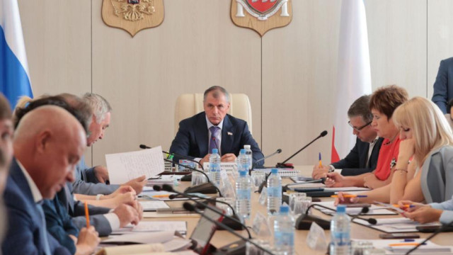 Крымские чиновники поедут на заседание стран БРИКС