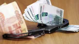Директор алуштинского МУП попался на взятке в 900 тысяч рублей