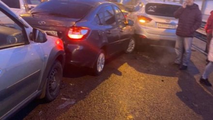 Более 10 авто столкнулись в Керчи