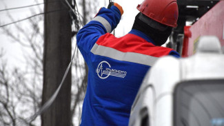В Евпатории продолжаются работы по восстановлению электроснабжения после шторма