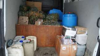 Бронежилеты и спецодежда: керчане отправили очередную партию гуманитарного груза в зону СВО