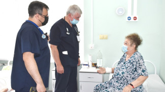 Крымских врачей поздравили с международным профессиональным праздником