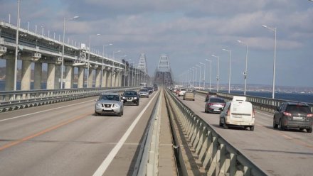 Железную дорогу на Крымском мосту восстановят летом