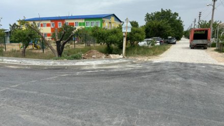 В Евпатории завершают ремонт дороги на ул. Вели Ибрагимова