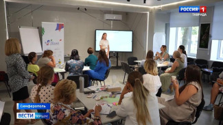  В Симферополе стартовал первый день федерального проекта «Мама-предприниматель»