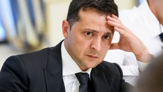 Большинство украинцев недовольны Зеленским