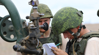 Взрывы и дым: в Крыму начались учения артиллеристов ЧФ