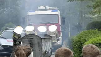 В Евпатории автомобиль перегородил проезд спасателям
