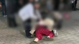 В Ялте неизвестный напал с ножом на двоих мужчин 