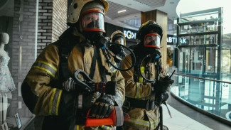 В Севастополе потушили "пожар" в крупном торговом центре 