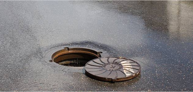Жители Феодосии жалуются на проблемы с канализацией