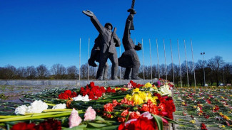 В Крыму готовы спасти памятник освободителям Риги