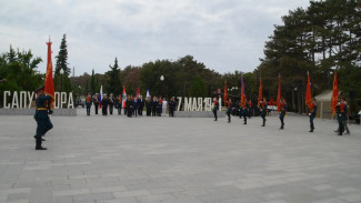 Музеям воинской славы Крыма передали символы Победы 