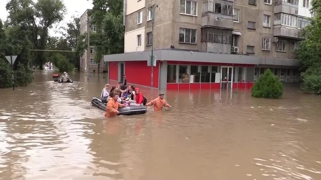 В Крыму в круглосуточном режиме ликвидируют последствия потопа