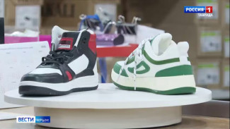 В Симферополе открылась ярмарка белорусской одежды и обуви