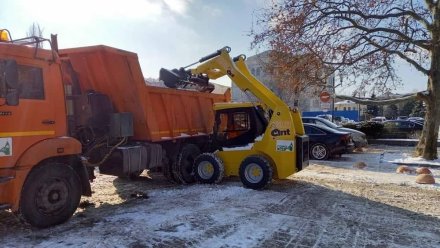 В Симферополе объявили режим повышенной готовности из-за снега