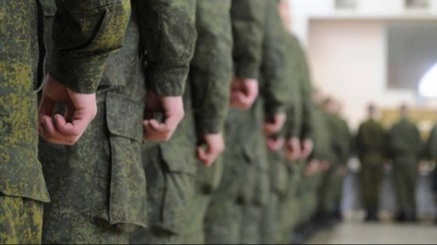 Стало известно, сколько призывников остаются служить в Крыму