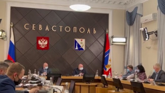 Развожаев крайне недоволен работой Департаментов транспорта и городского хозяйства