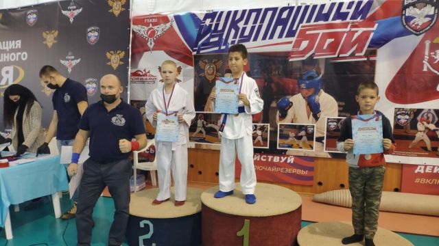 В Евпатории прошло первенство по рукопашному бою