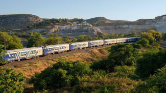 7 поездов в Крым и из Крыма задерживаются в пути