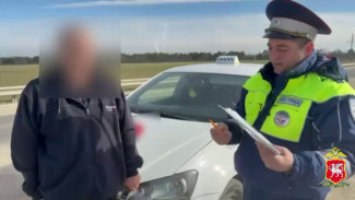 В Симферопольском районе привлекли к ответственности таксиста с признаками опьянения