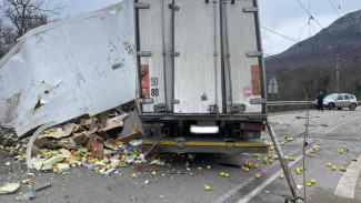 Смертельное ДТП на трассе «Алушта-Ялта»: погиб водитель грузовика