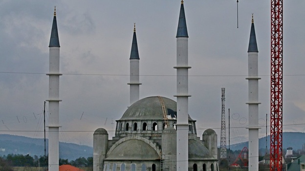 Власти Крыма назвали дату завершения строительства Соборной мечети