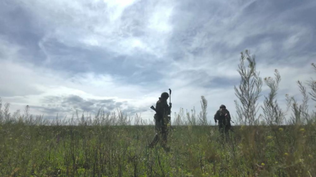 Сапёры Новороссийских десантников разминируют занятые позиции в Запорожской области